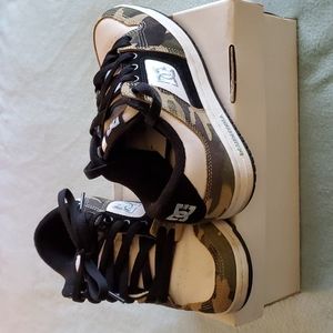 DC Shoes